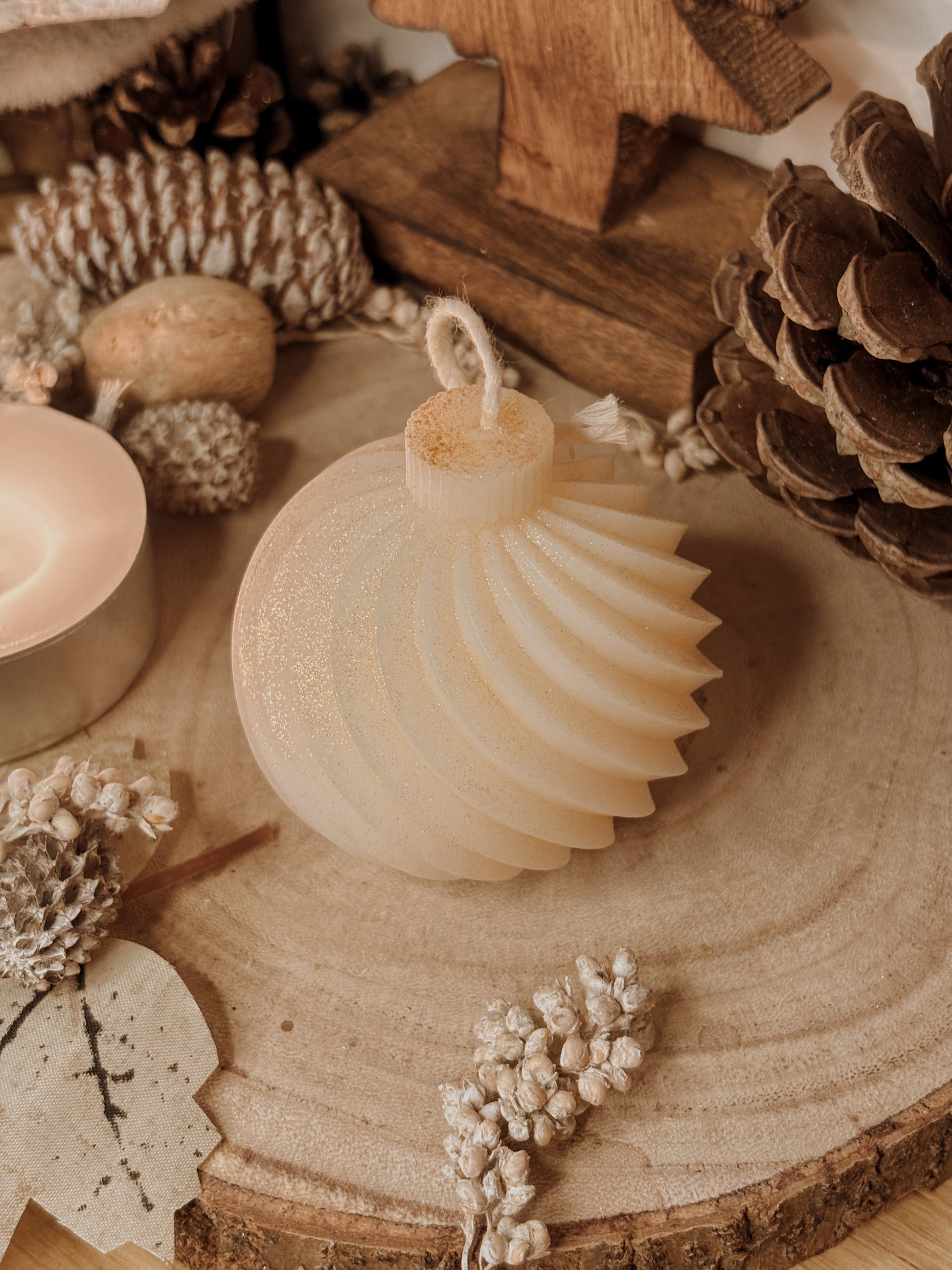 Bougie boule de Noël