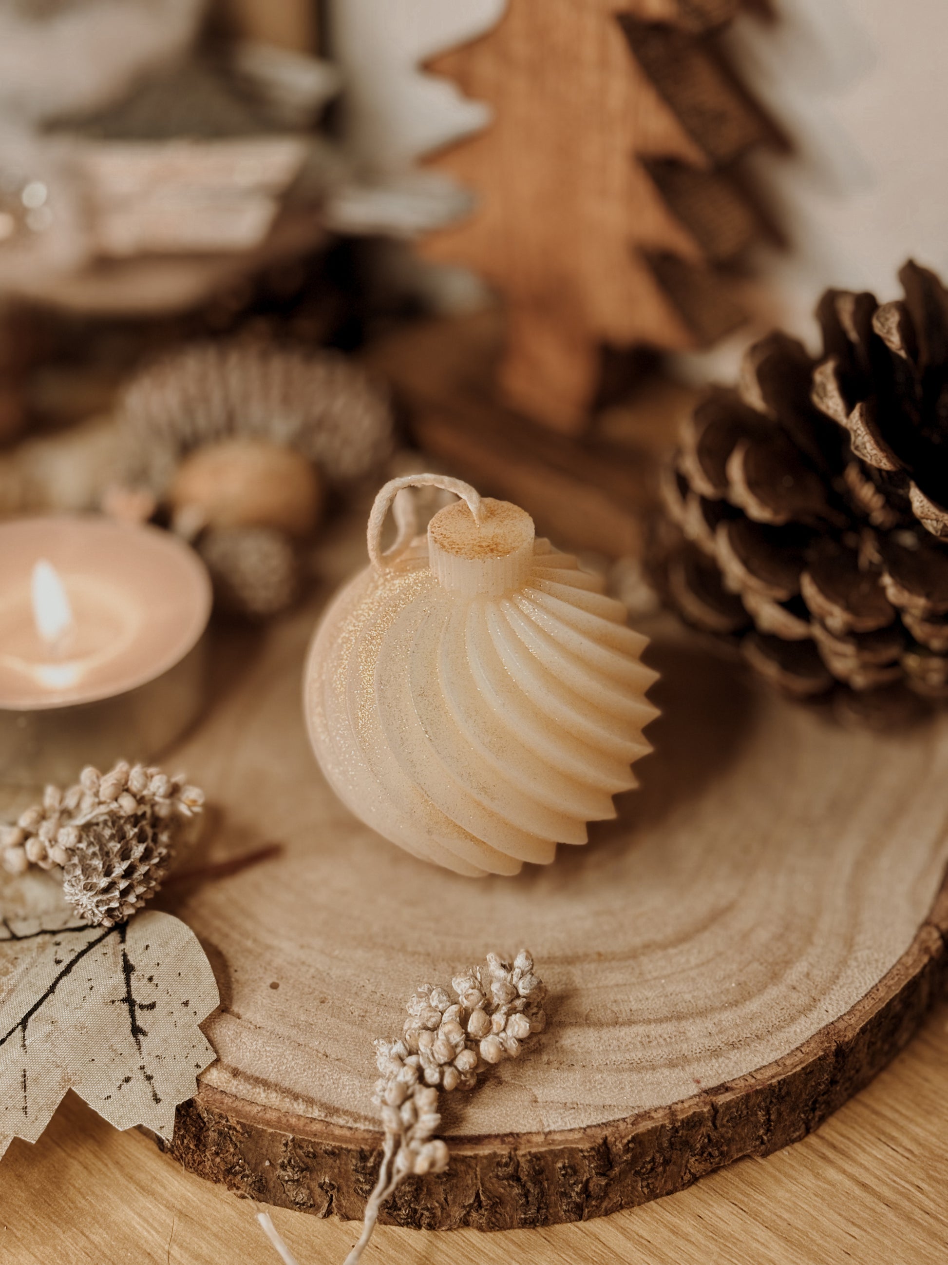 Bougie boule de Noël